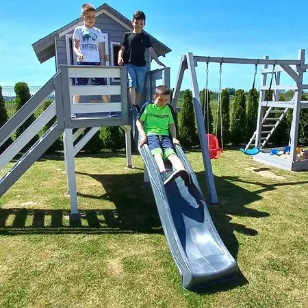 بيت للعطل Letniskowe أوسترونيه مورسكية